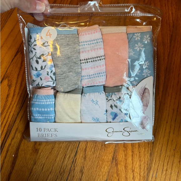 NWT Jessica Simpson Girl’s 10 Pack Briefs Panties Underwear Size 4 - Picture 2 of 4